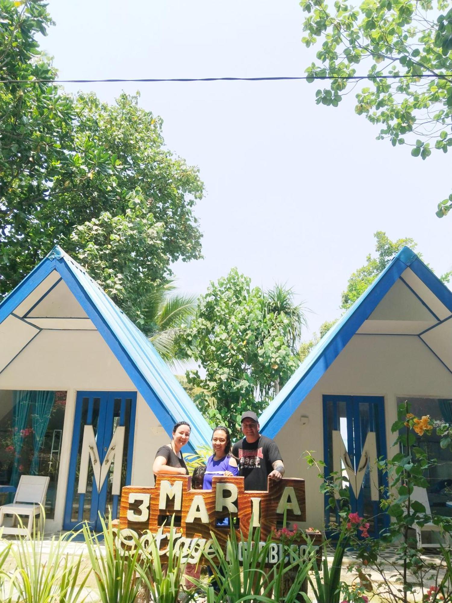 Tria Maria Cottage Ngurbloat ห้อง รูปภาพ