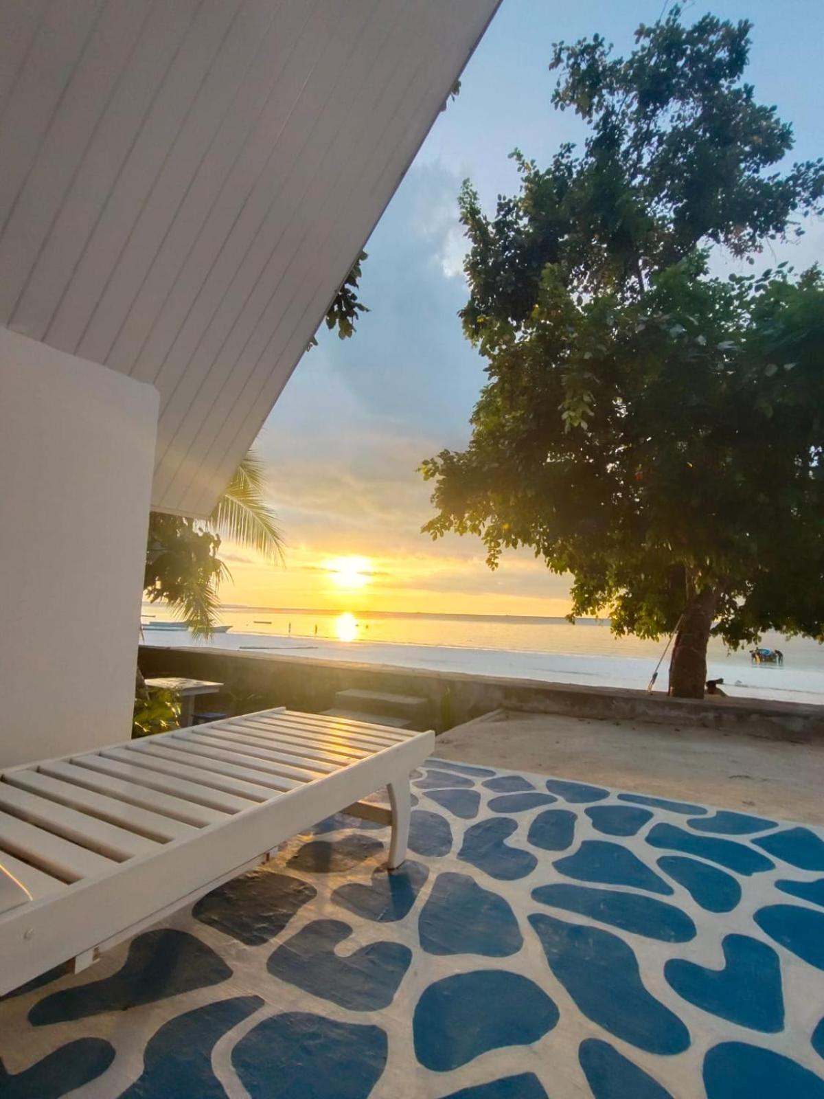 Tria Maria Cottage Ngurbloat ภายนอก รูปภาพ